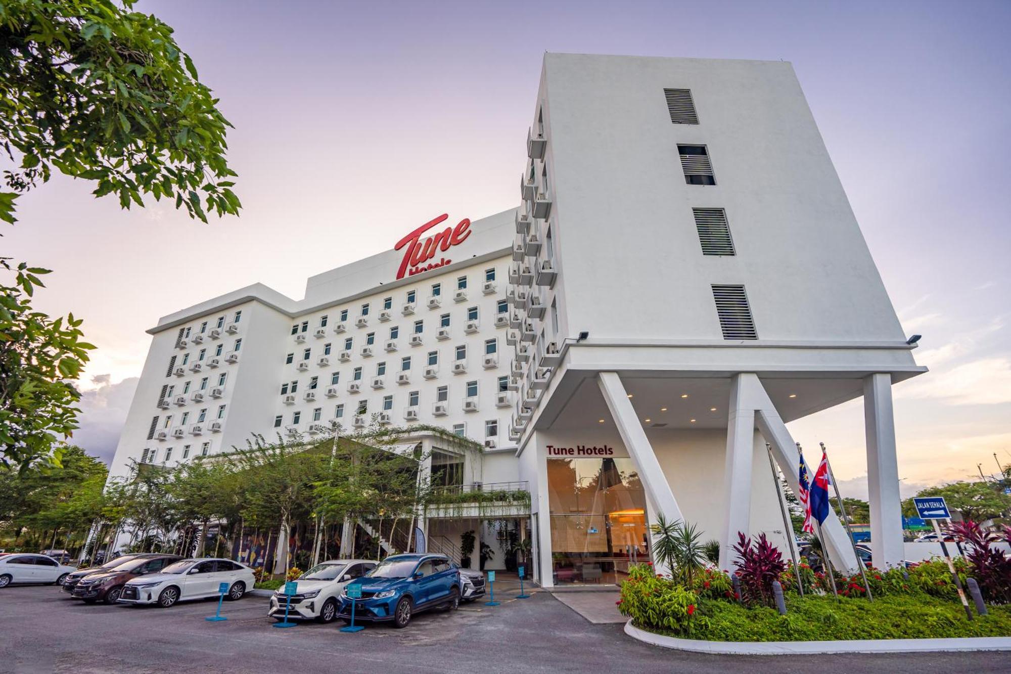 Tune - Danga Bay Johor Hotel 3*